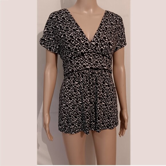 Elle White and Black Mini Dress Size X Small - Picture 1 of 9